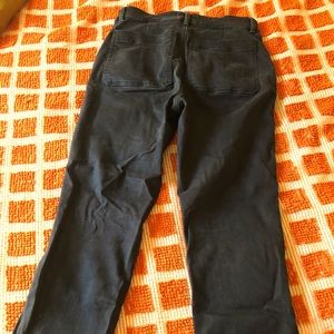 Everlane slim leg crop pants, washed black